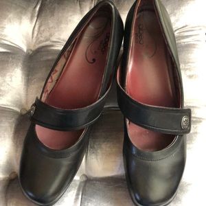 Abeo Black Mary Jane pumps